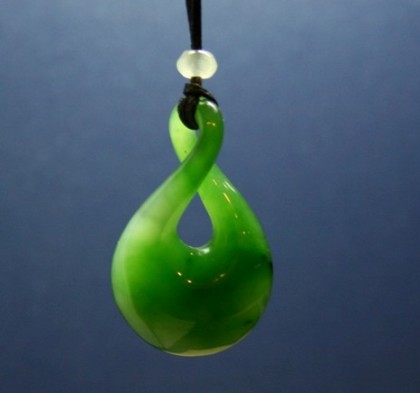 Twist jade pendant